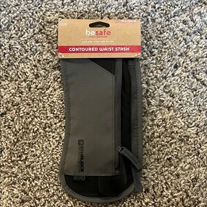 Serra Black and Gray Waist Pouch